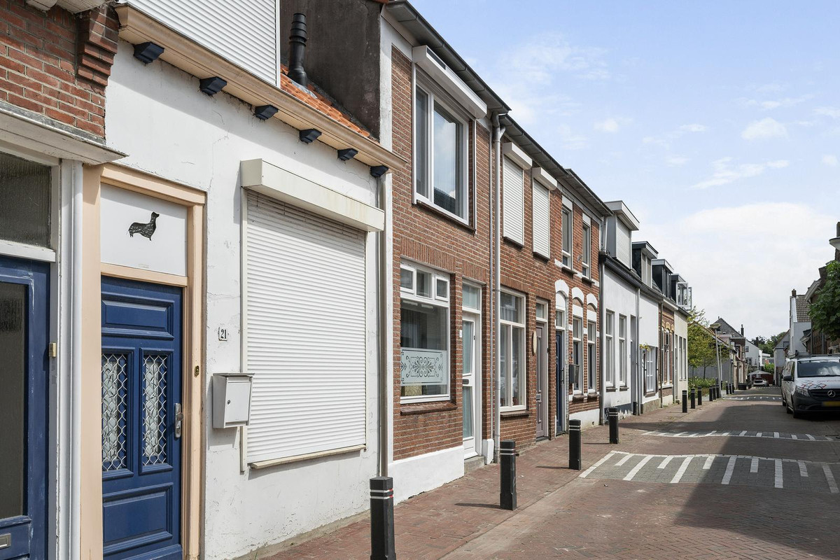 Tussenwoning te koop: Visserstraat 23, Steenbergen