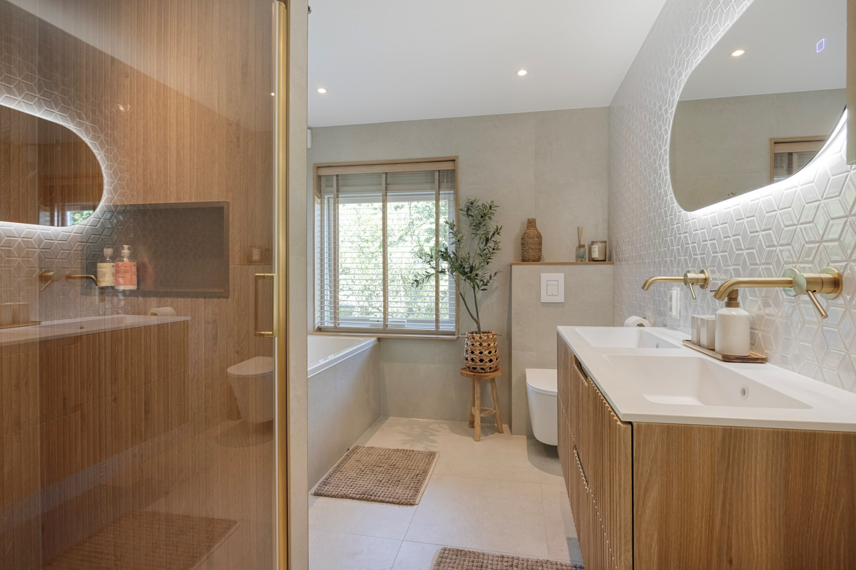 Tussenwoning te koop: Hofsingel 9, Maasland