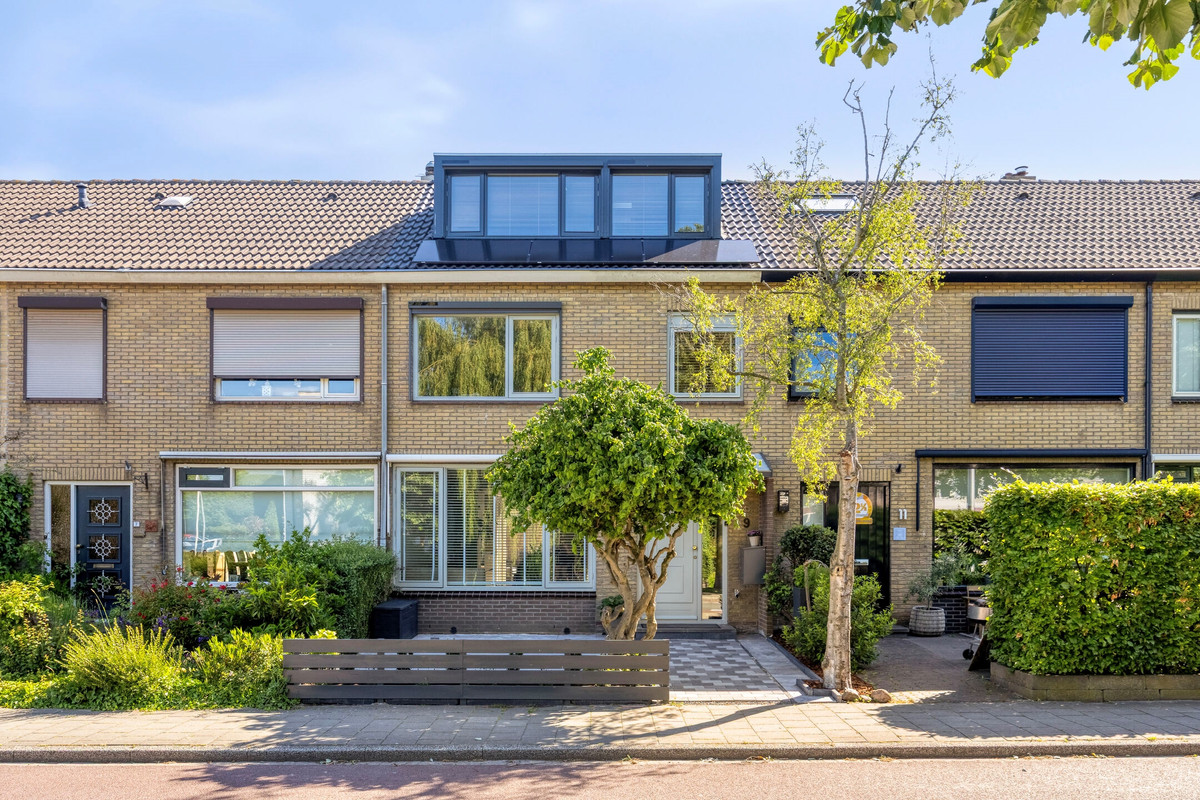 Tussenwoning te koop: Hofsingel 9, Maasland