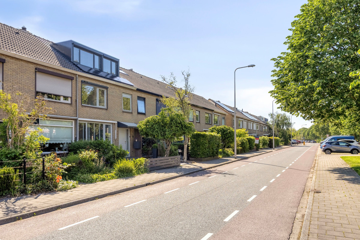 Tussenwoning te koop: Hofsingel 9, Maasland