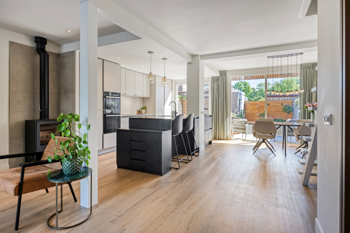 Tussenwoning te koop: Hofsingel 9, Maasland