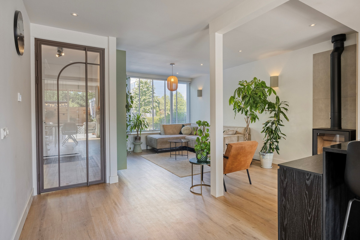 Tussenwoning te koop: Hofsingel 9, Maasland