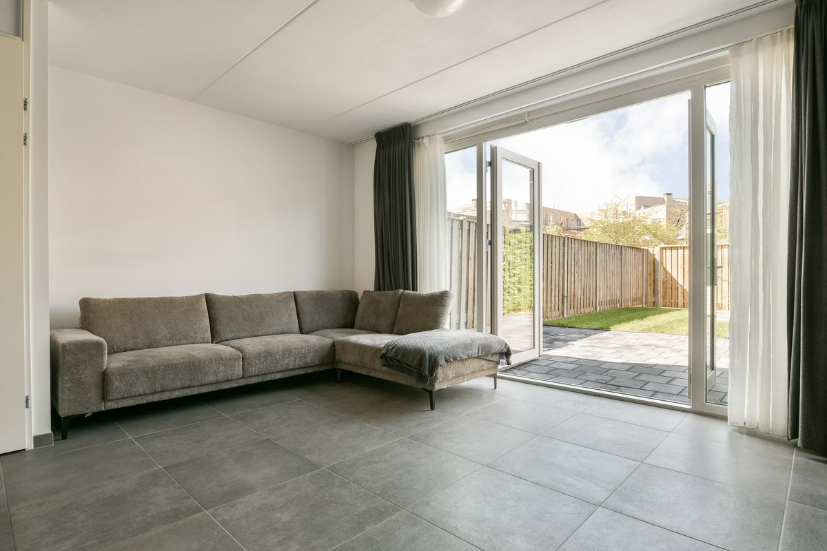 Tussenwoning te koop: Scandinaviëhof 10, Almere