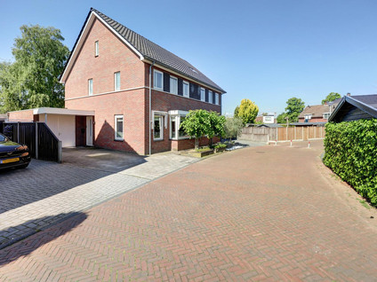 Topaasstraat 8