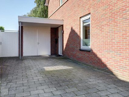 Topaasstraat 8