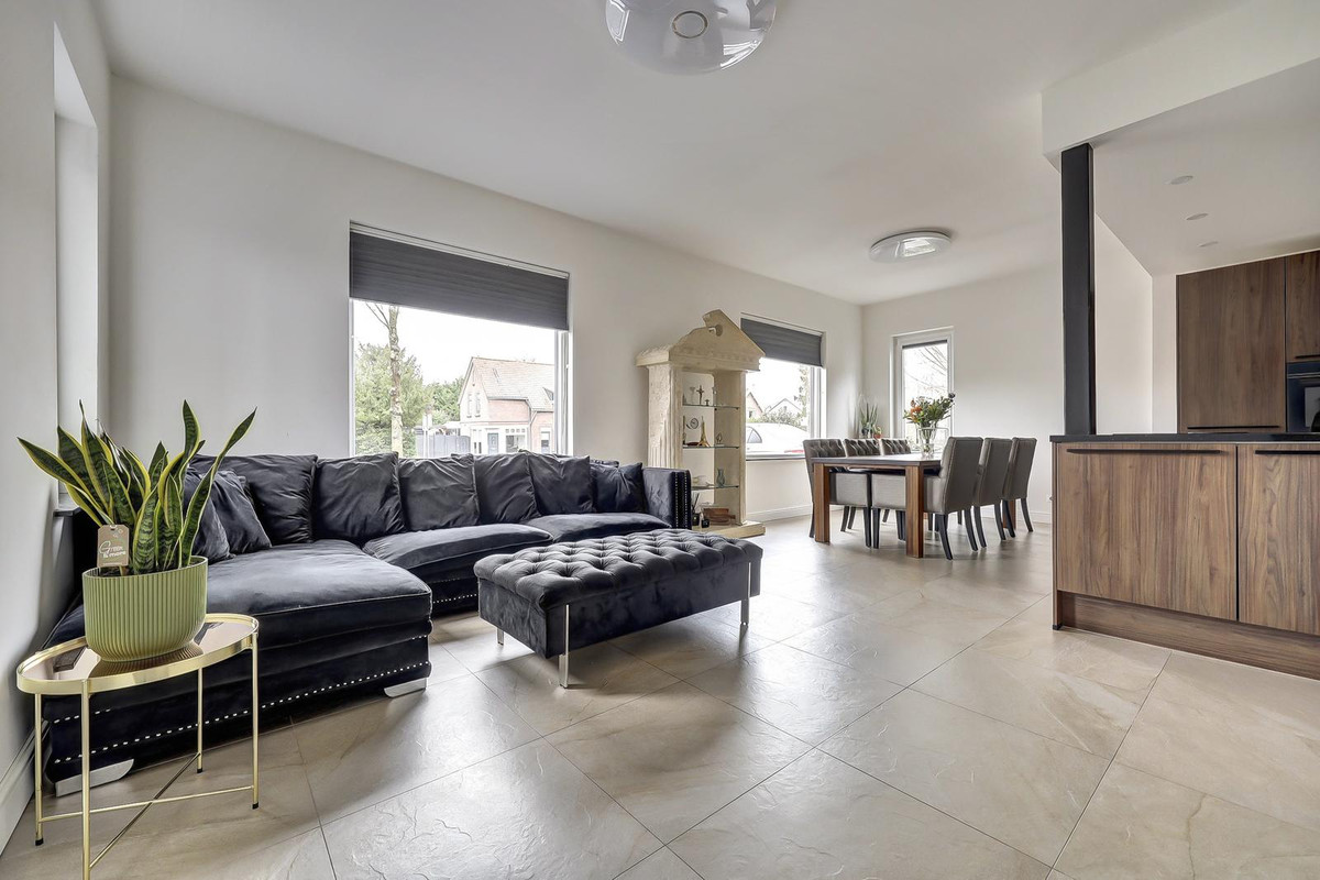 Vrijstaande woning te koop: Pascalweg 124, Rotterdam