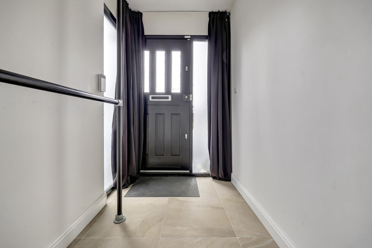 Vrijstaande woning te koop: Pascalweg 124, Rotterdam