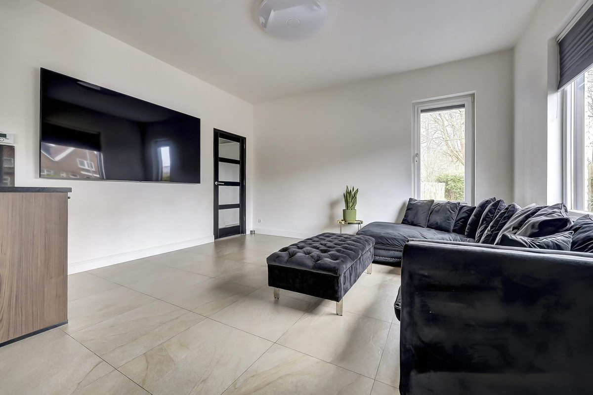 Vrijstaande woning te koop: Pascalweg 124, Rotterdam