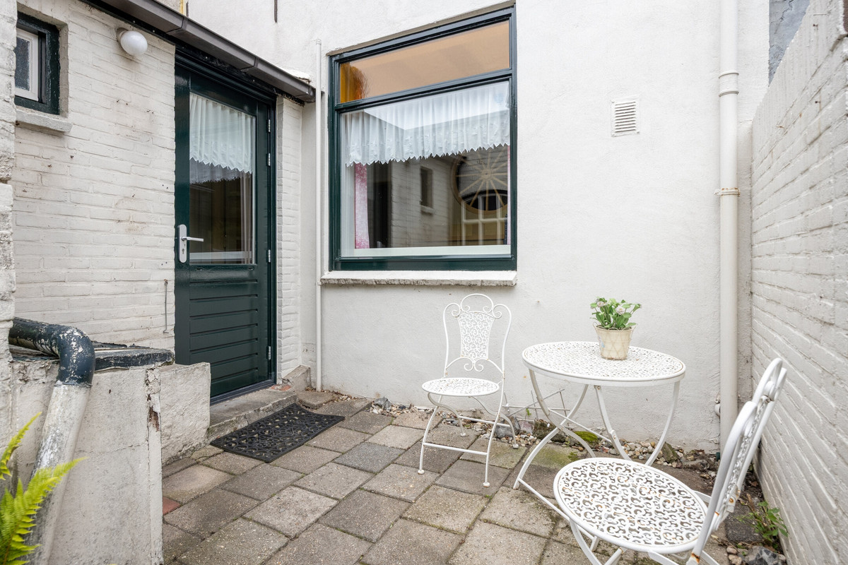 Tussenwoning te koop: Hoofdstraat 86, Terheijden