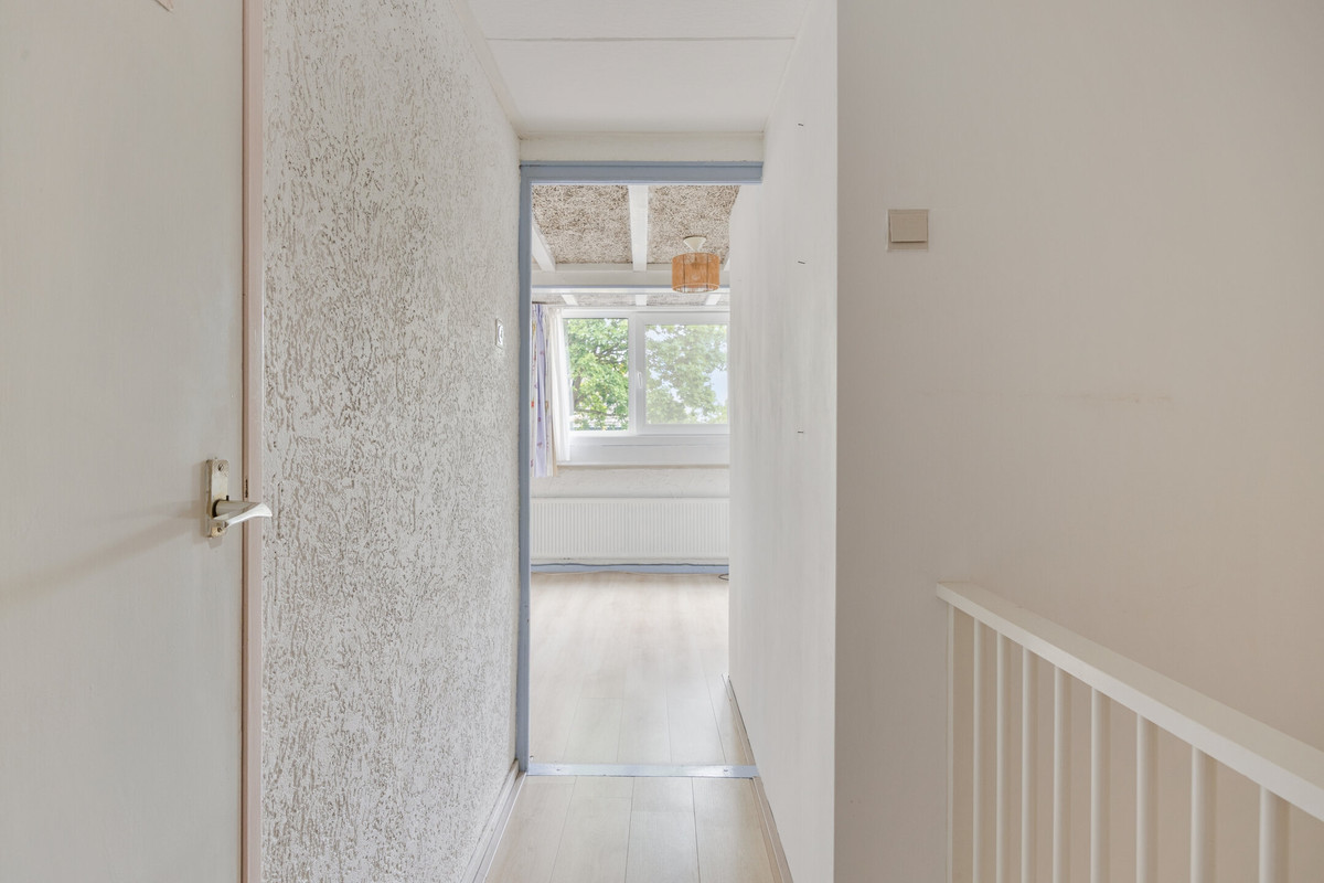 Tussenwoning te koop: Hoofdstraat 86, Terheijden