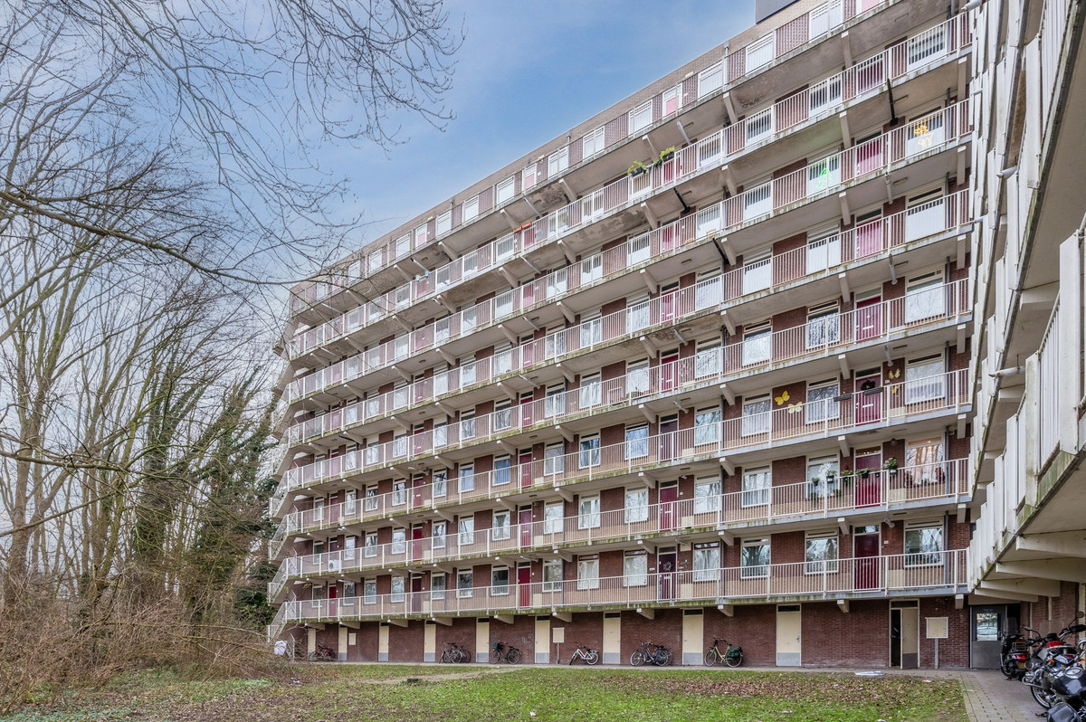 Appartement te koop: Fluitekruidweg 97, Zaandam