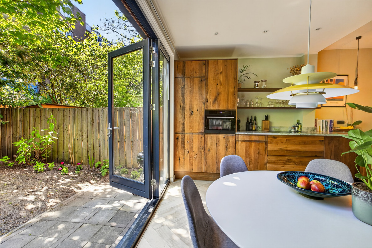 Appartement te koop: Eerste Atjehstraat 142A, Amsterdam