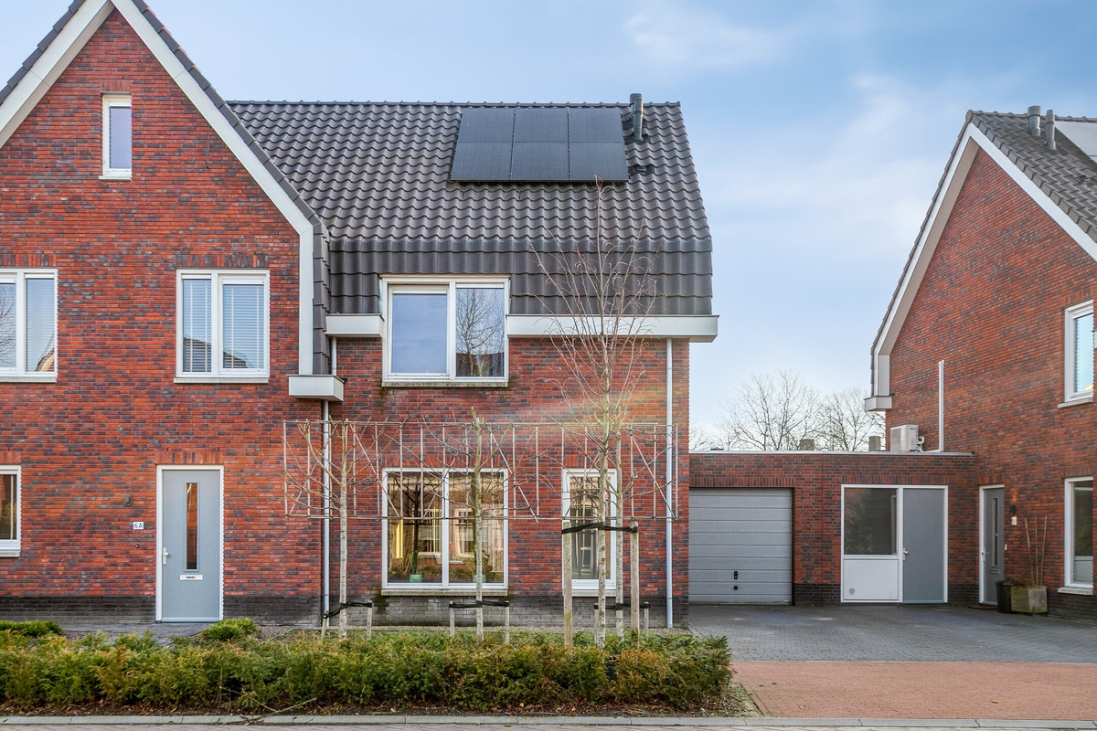 Tussenwoning te koop: Toon Van Den Bornestraat 6, Hooge Mierde