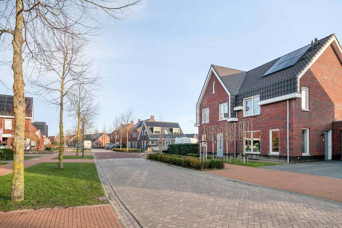 Tussenwoning te koop: Toon Van Den Bornestraat 6, Hooge Mierde