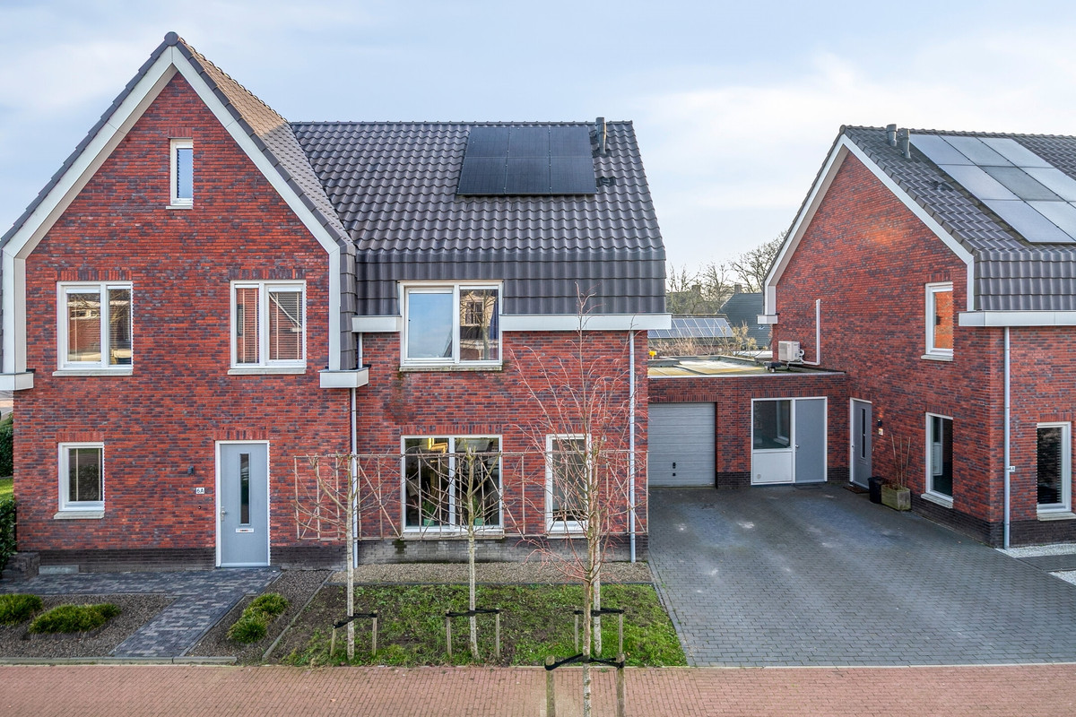 Tussenwoning te koop: Toon Van Den Bornestraat 6, Hooge Mierde