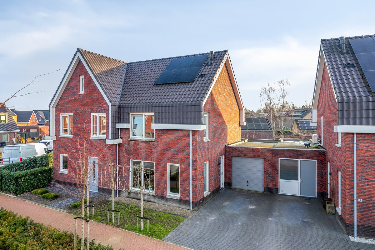 Tussenwoning te koop: Toon Van Den Bornestraat 6, Hooge Mierde