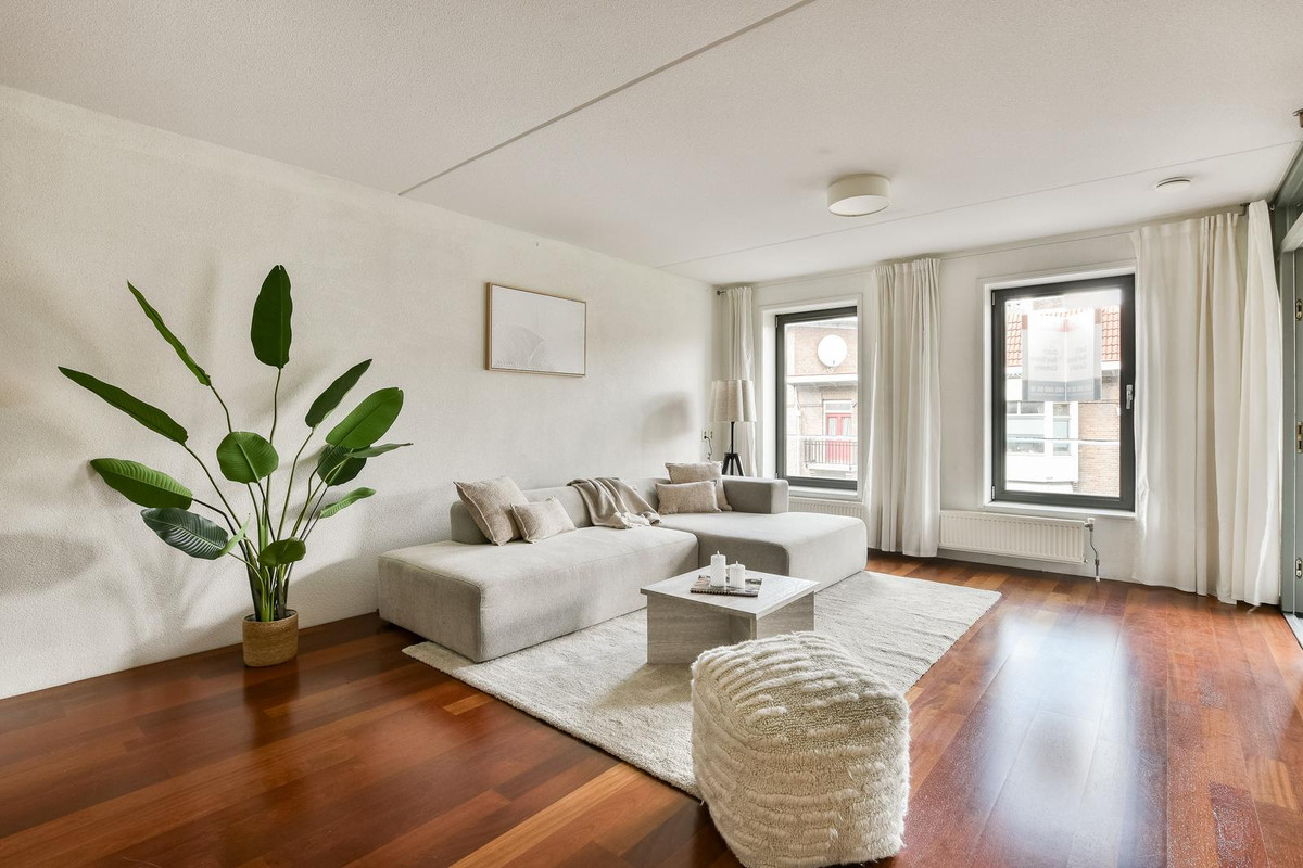 Appartement te koop: Tolstraat 6D, Amsterdam