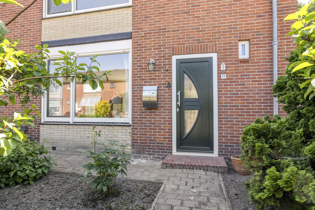 Hoekwoning te koop: Graaf Adolfstraat 17, Oude Pekela