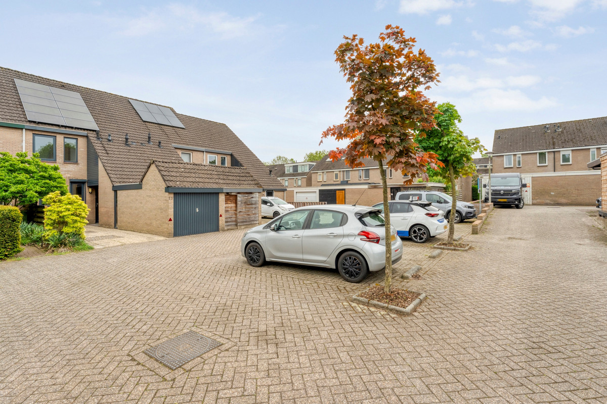 Tussenwoning te koop: Beekberg 73, Hardenberg