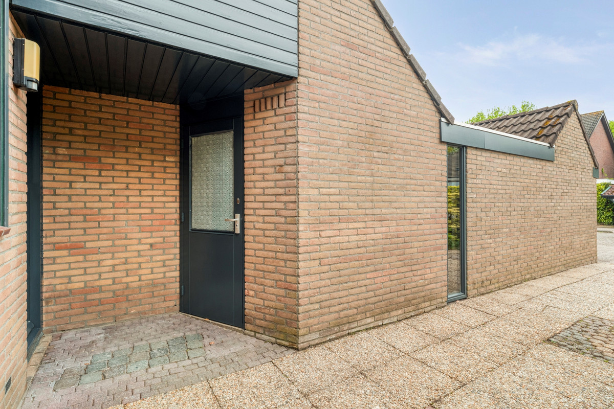 Tussenwoning te koop: Beekberg 73, Hardenberg