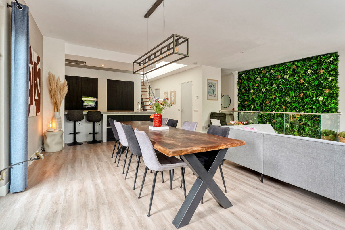 Appartement te koop: Israel Emanuelplein 1, Hardenberg