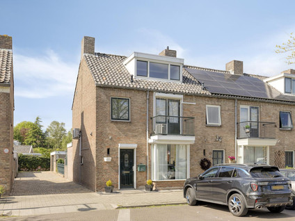 Burgemeesters Godschalxstraat 64