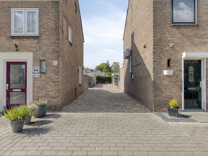 Burgemeesters Godschalxstraat 64