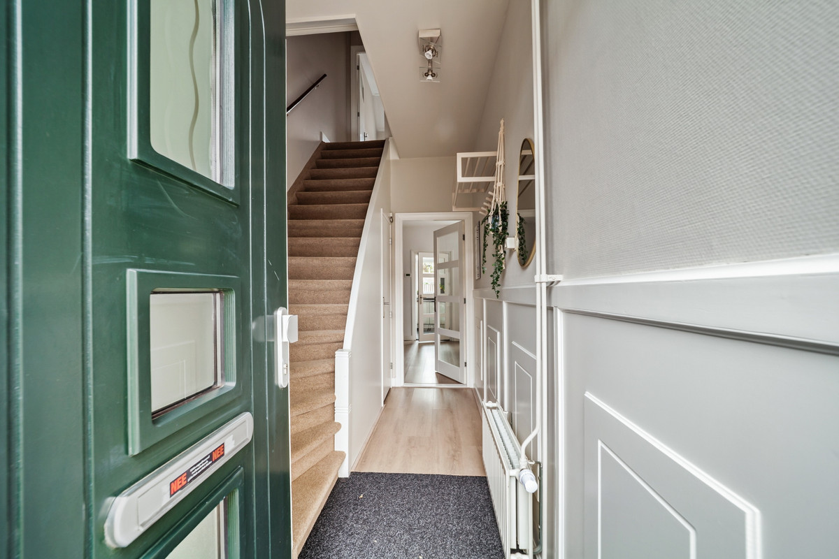Tussenwoning te koop: Brasserskade 150, Delft