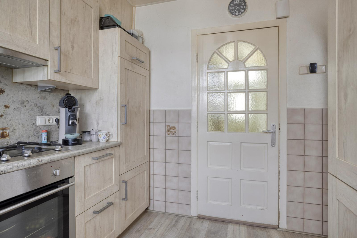 Tussenwoning te koop: Wethouder Jonkersstraat 54, Halsteren
