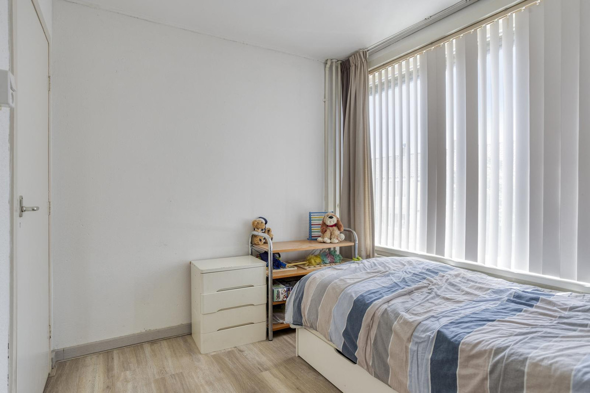 Tussenwoning te koop: Wethouder Jonkersstraat 54, Halsteren