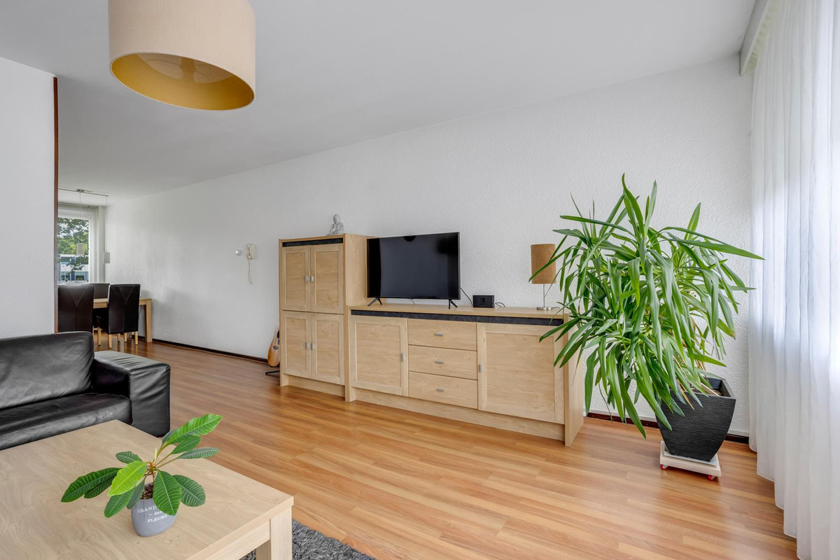 Tussenwoning te koop: Ahuislanden 66, Enschede