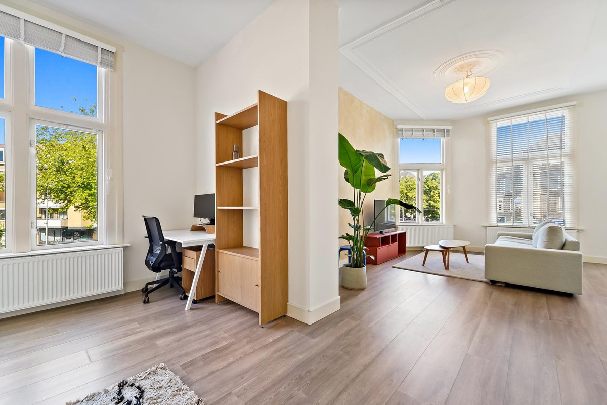 Appartement te koop: Valkenbosplein 23, 'S-Gravenhage