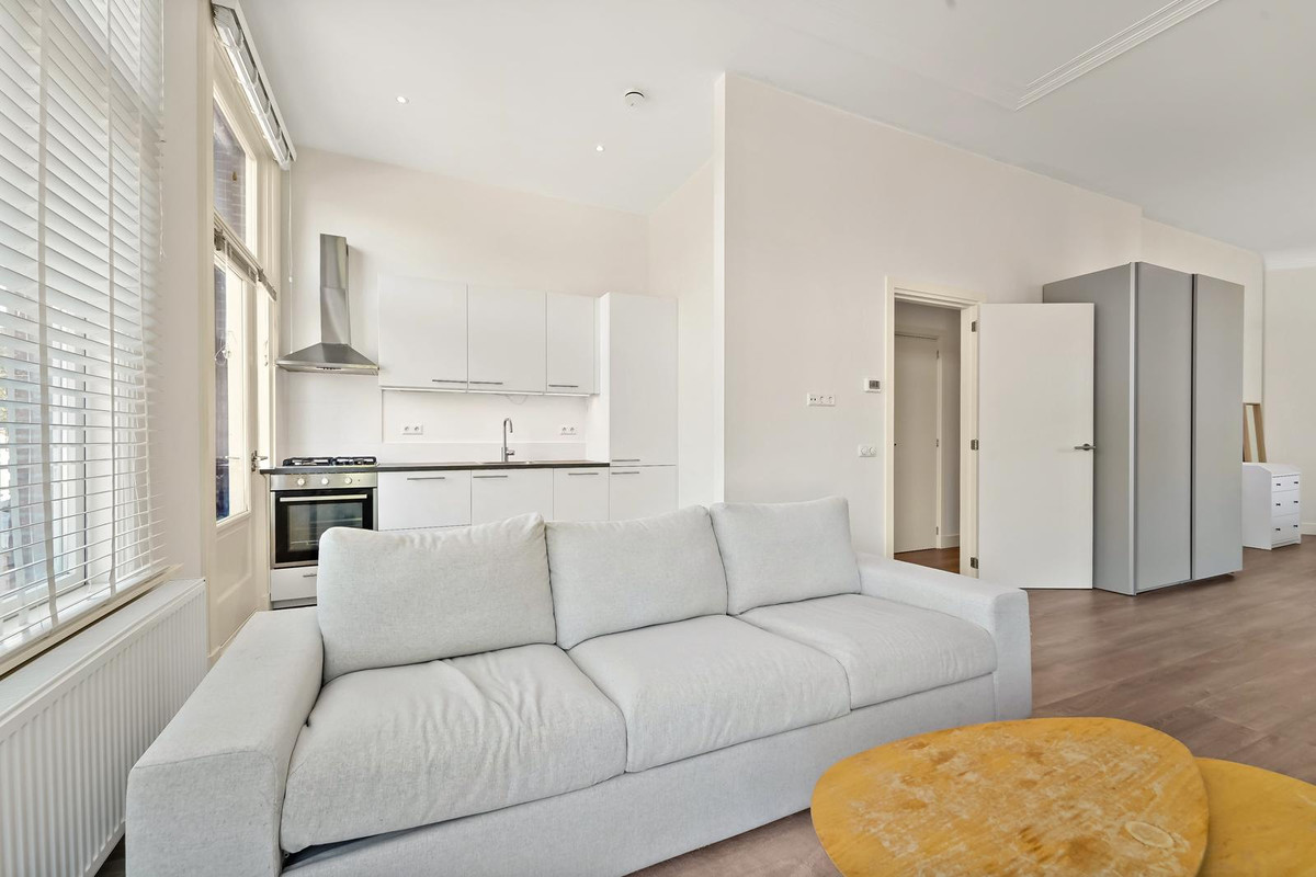 Appartement te koop: Valkenbosplein 23, 'S-Gravenhage