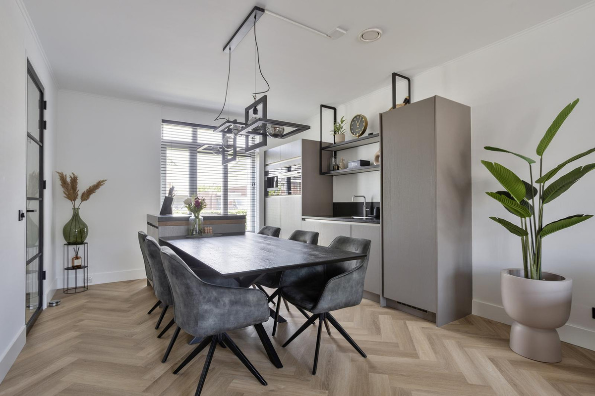 Tussenwoning te koop: Mackenhof 61, Schaijk