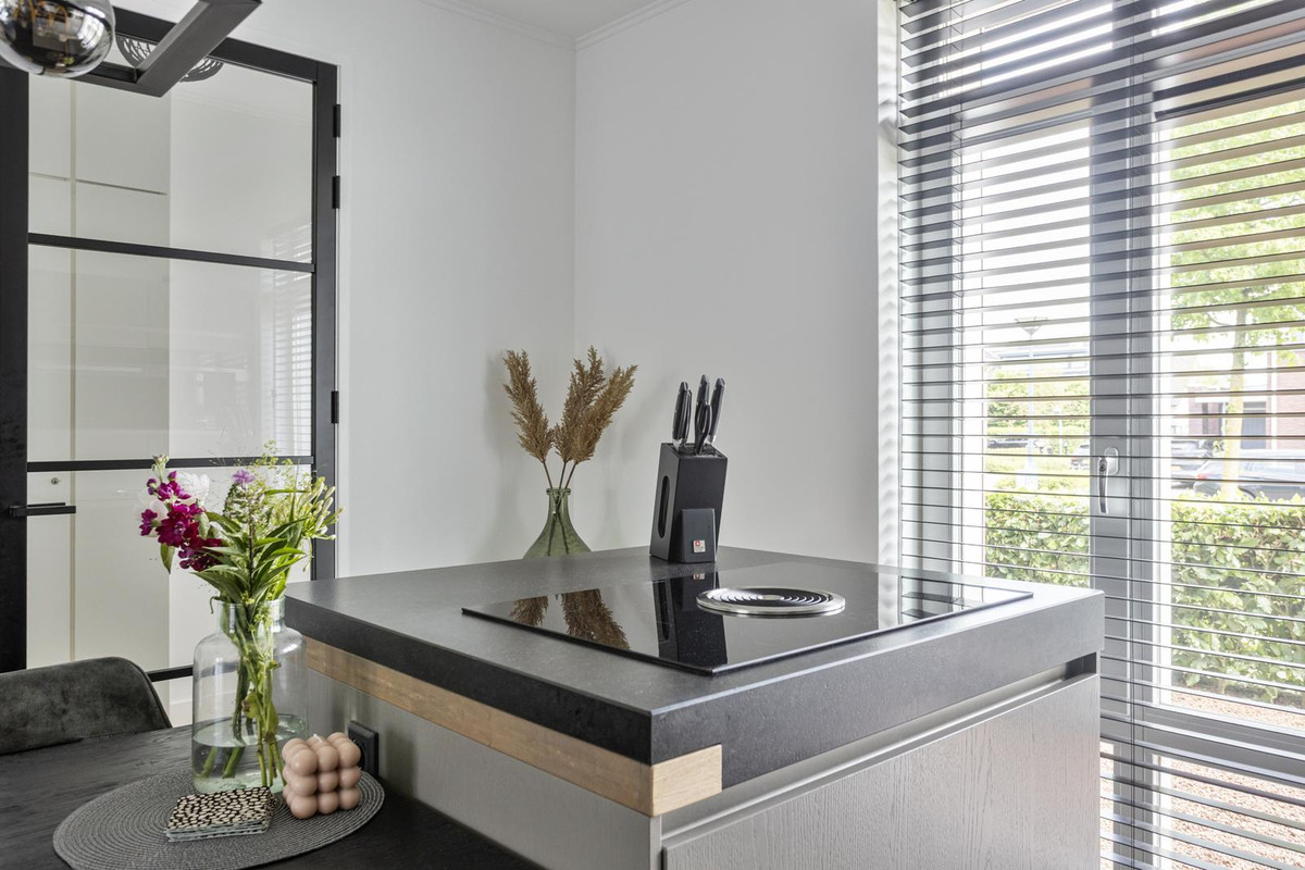 Tussenwoning te koop: Mackenhof 61, Schaijk
