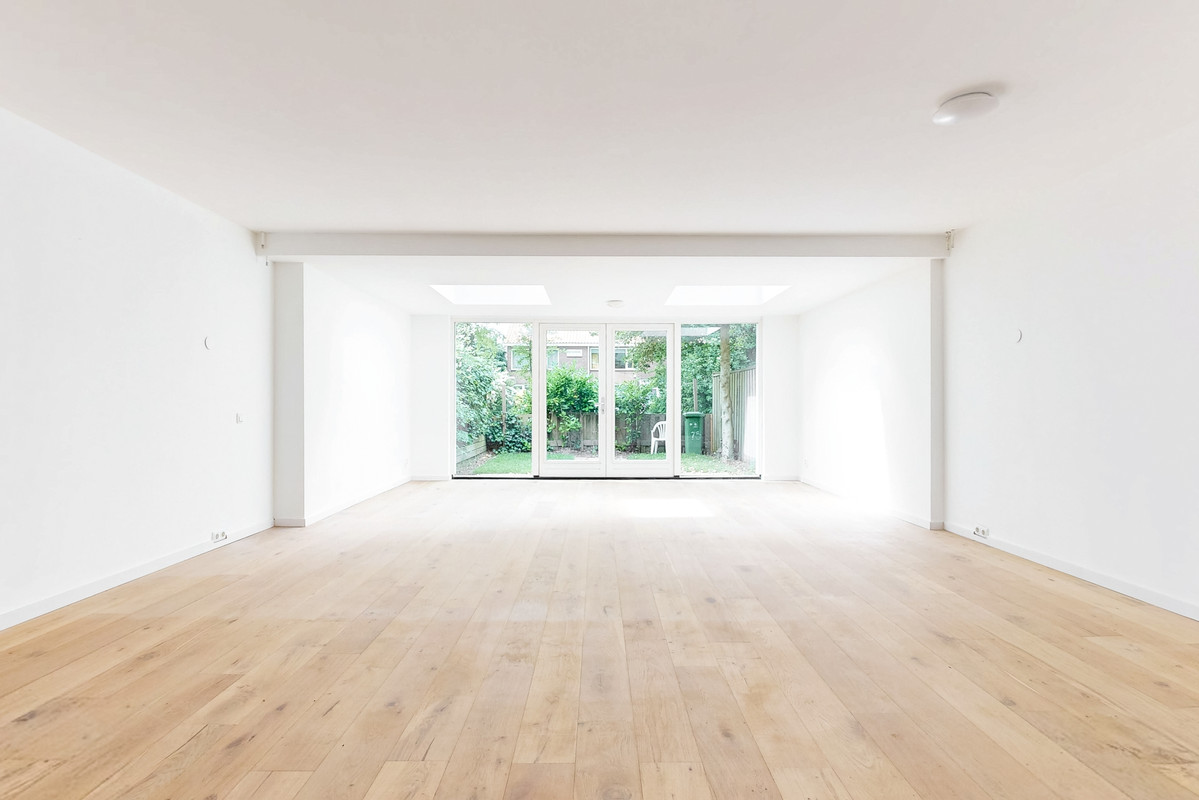 Tussenwoning te koop: van der Helstpark 75, Muiderberg
