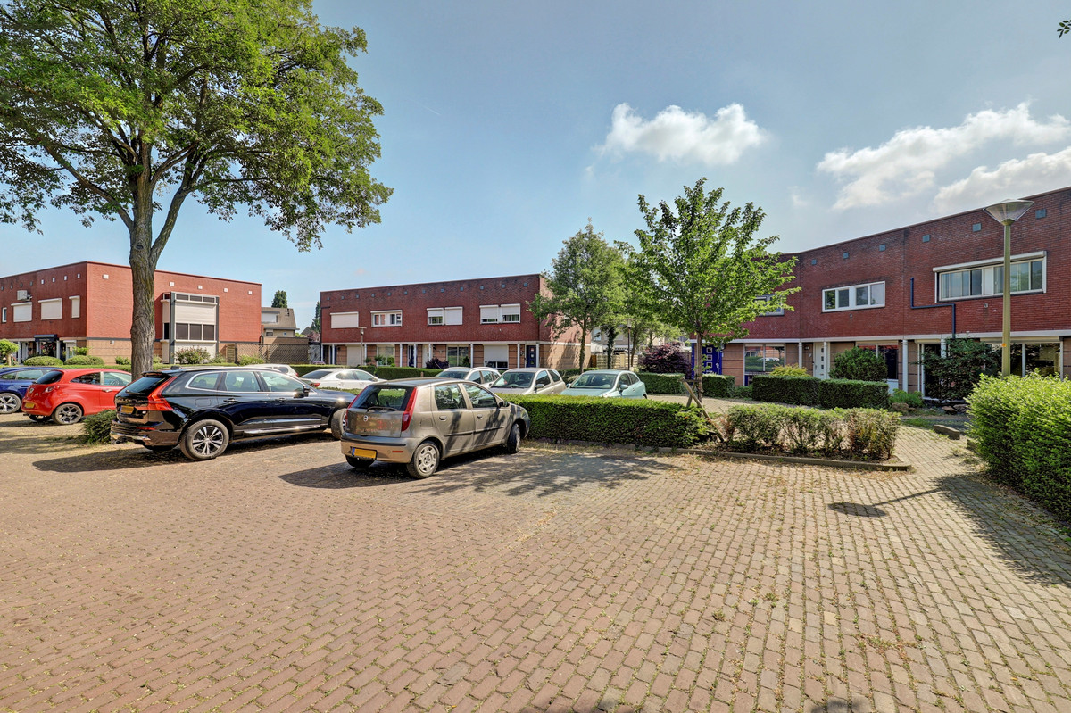 Tussenwoning te koop: Nonnenkamp 32, Millingen Aan De Rijn