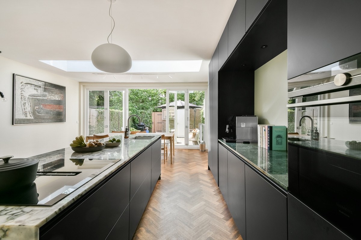 Tussenwoning te koop: Graaf Aelbrechtlaan 47, Amstelveen