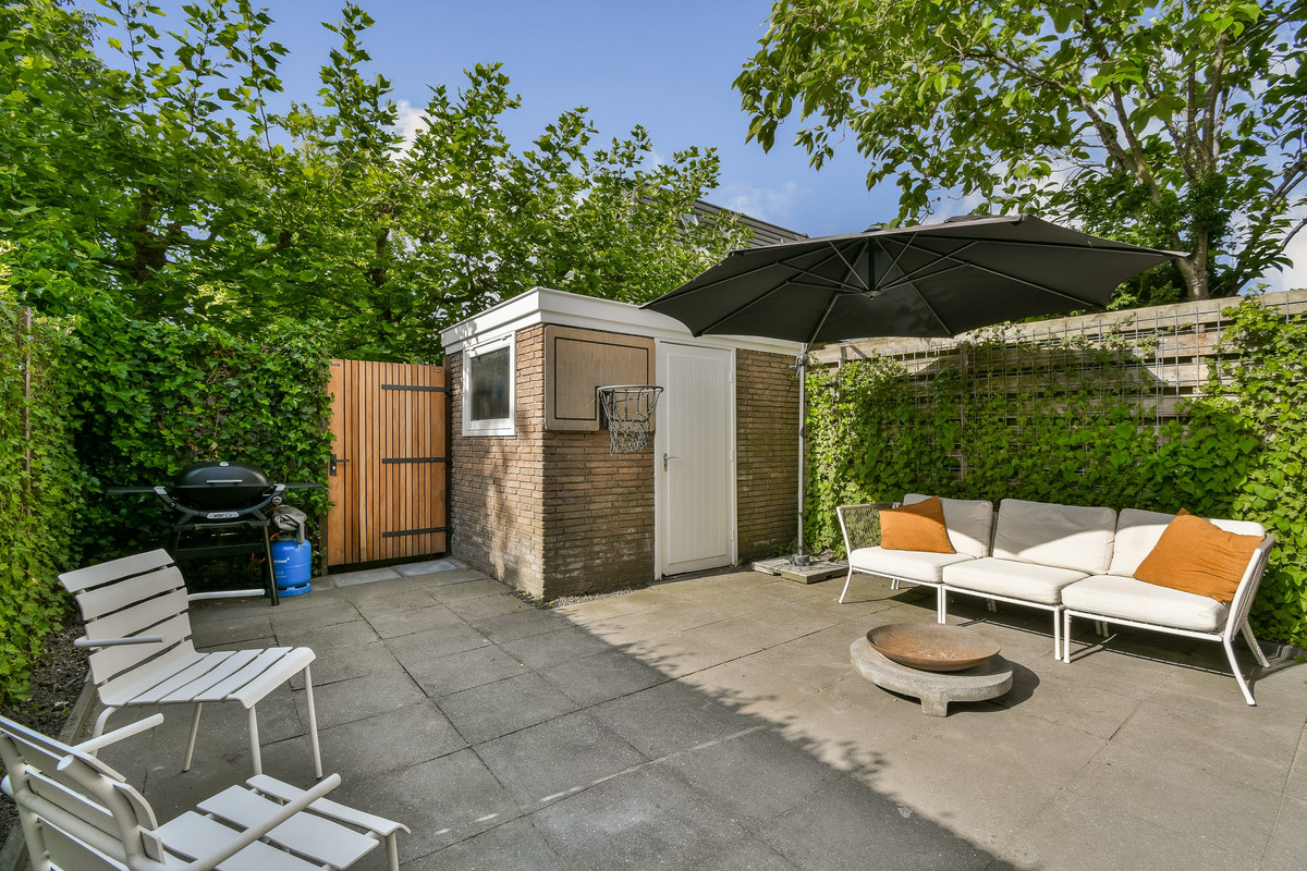Tussenwoning te koop: Graaf Aelbrechtlaan 47, Amstelveen