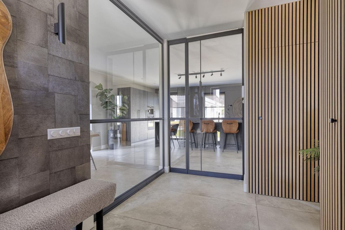 Vrijstaande woning te koop: Leliestraat 14, St. Willebrord