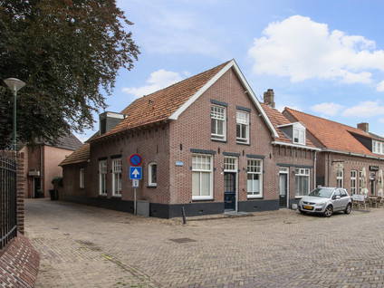 Kerkstraat 12