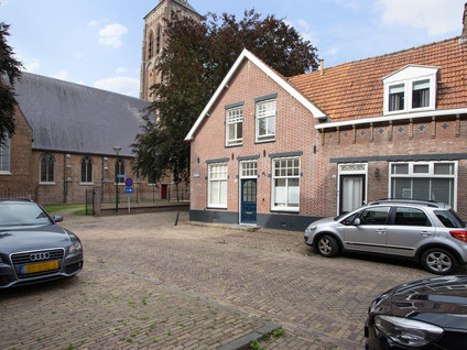 Kerkstraat 12