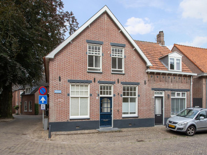 Kerkstraat 12