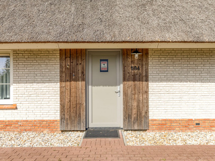 Zeedijk 24 584