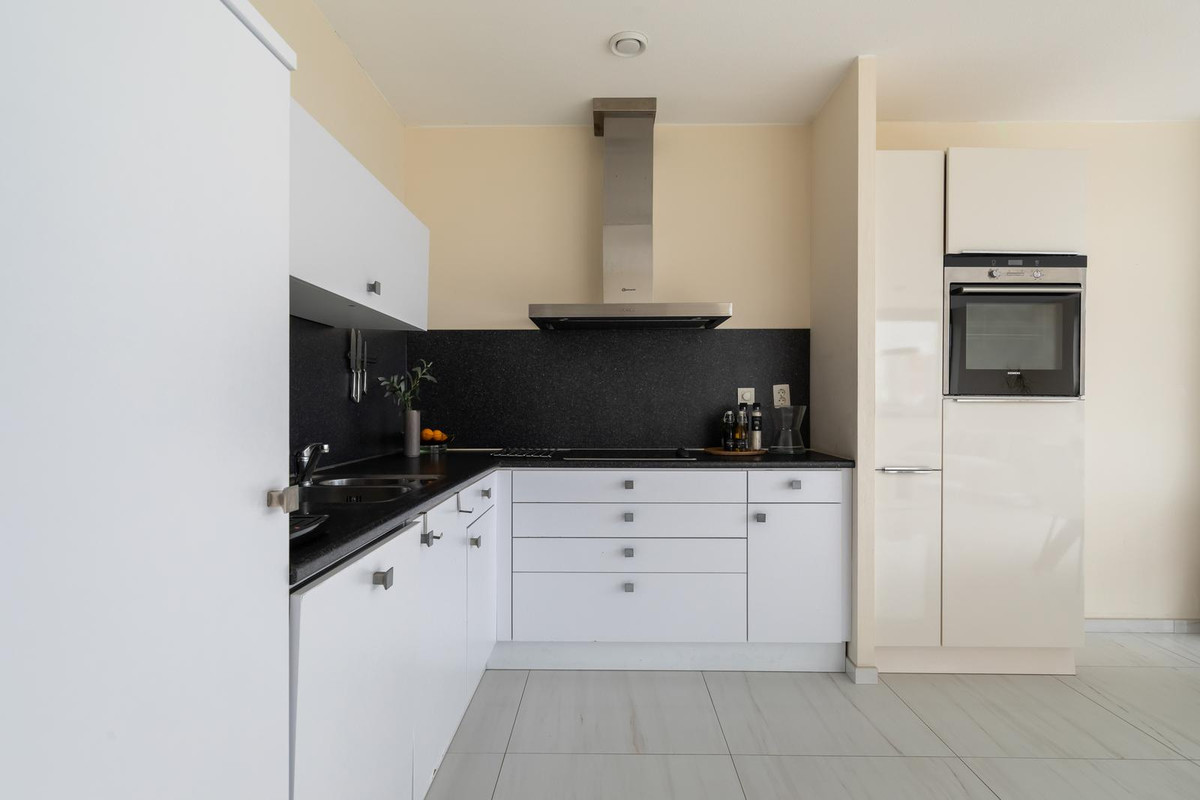 Appartement te koop: Corsicalaan 87, Rotterdam