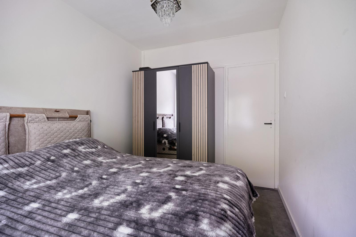 Appartement te koop: Poelenburg 17, Zaandam