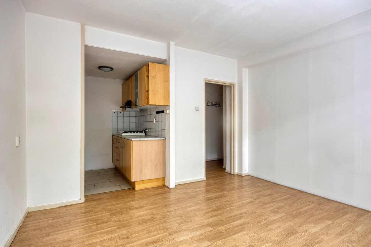 Studio te koop: Huis te Landelaan 15F104, Rijswijk