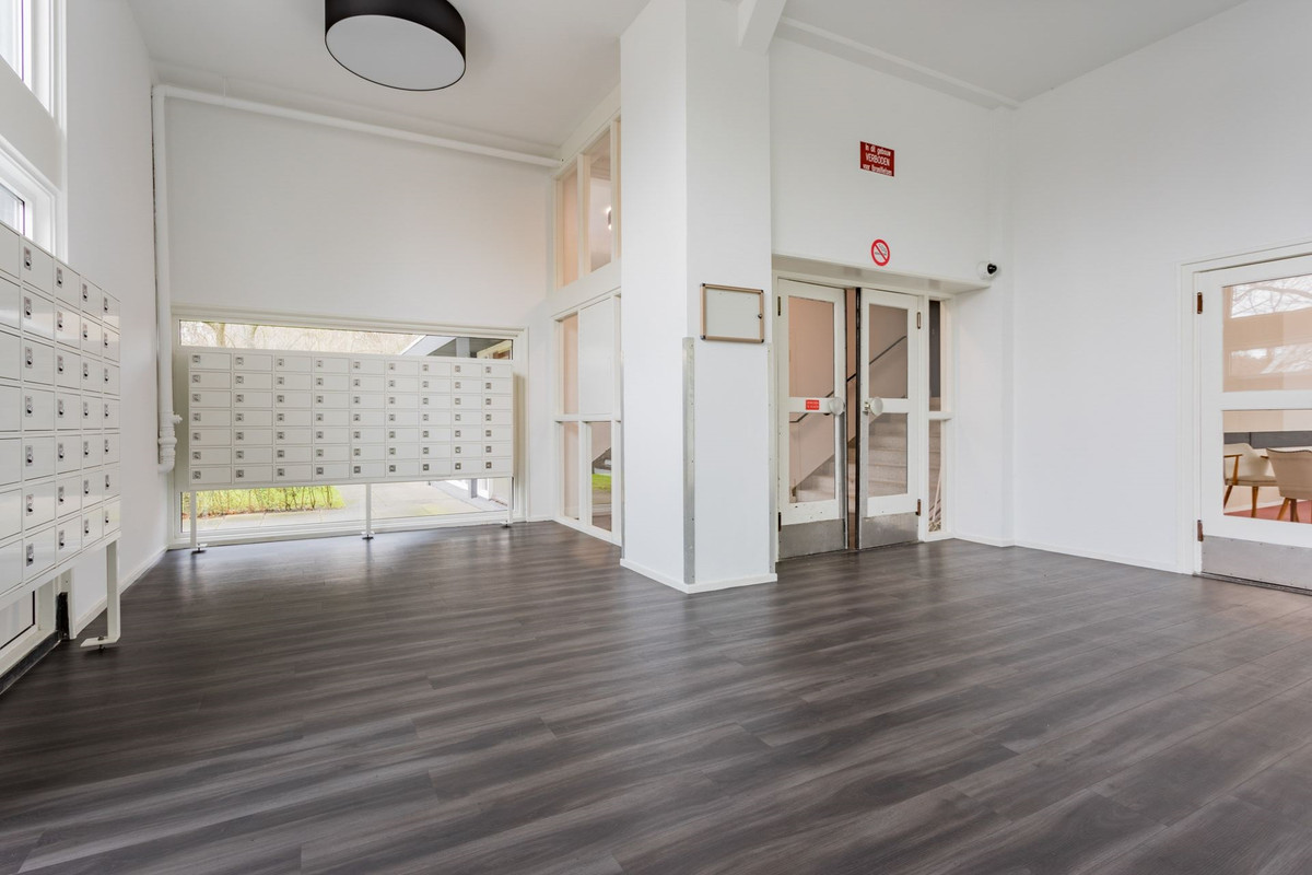 Studio te koop: Huis te Landelaan 15F104, Rijswijk