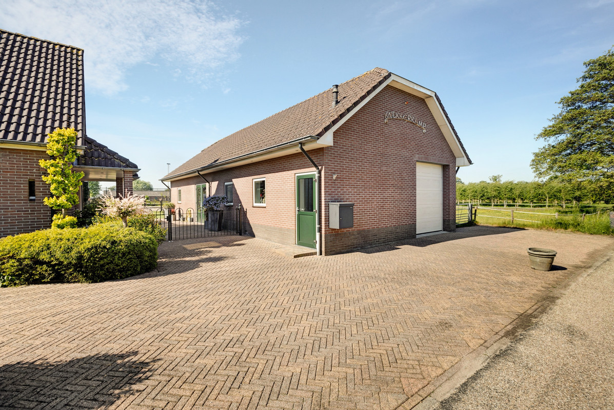 Vrijstaande woning te koop: Buurtweg 44, Ederveen