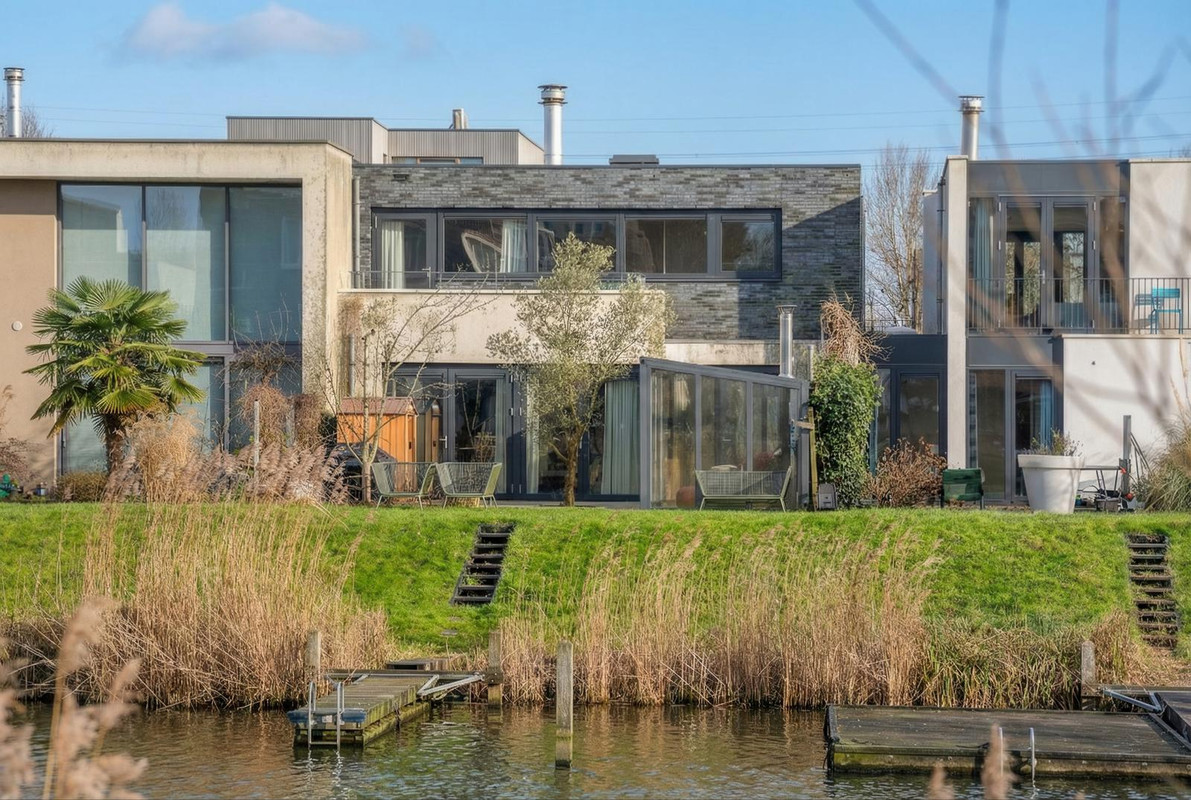 Tussenwoning te koop: Lisdoddelaan 91, Amsterdam